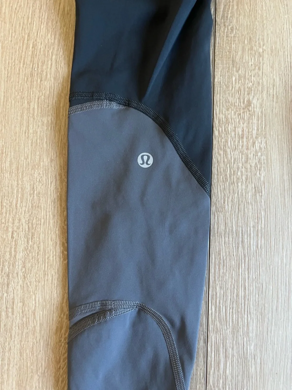 lululemon Color Me Ombré Tights Black Gray Mesh Leggings women’s Sz 2